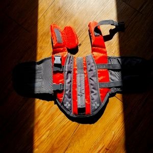 Doggy life jacket used one time will be washed and dryed before shipping